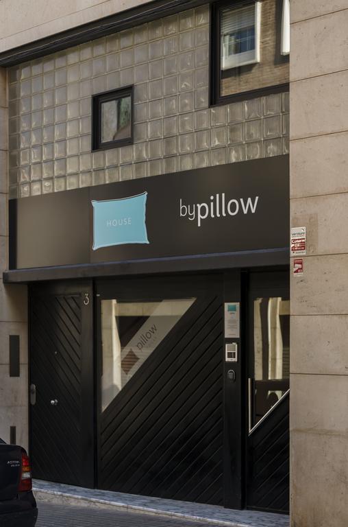 Bypillow House Barcelona Exteriör bild